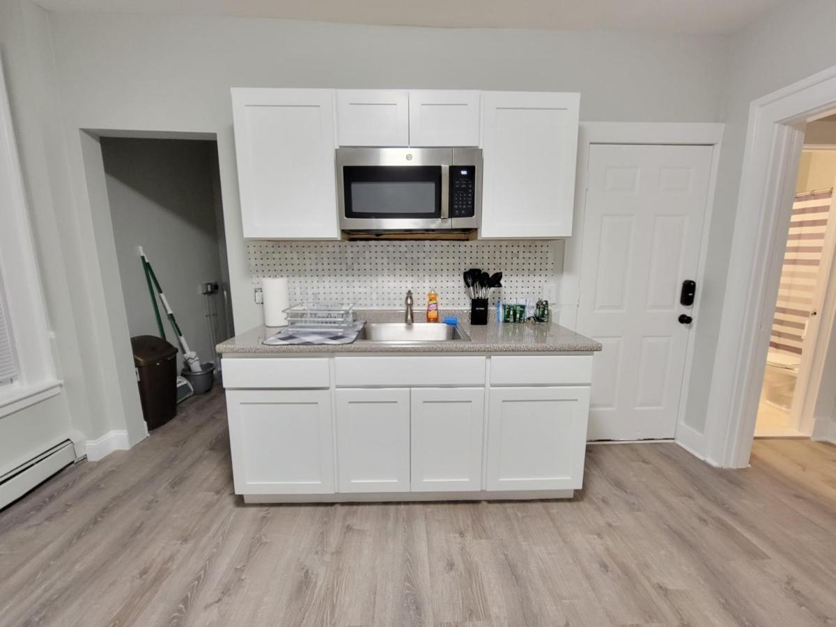 Room For Rent In Apartment Hartford Exterior foto